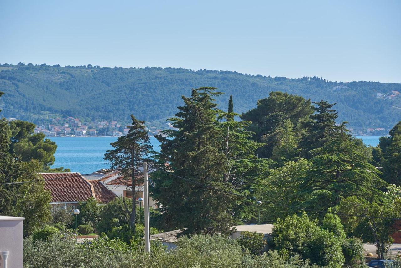 Kaštela Apartments & Rooms Seaside מראה חיצוני תמונה