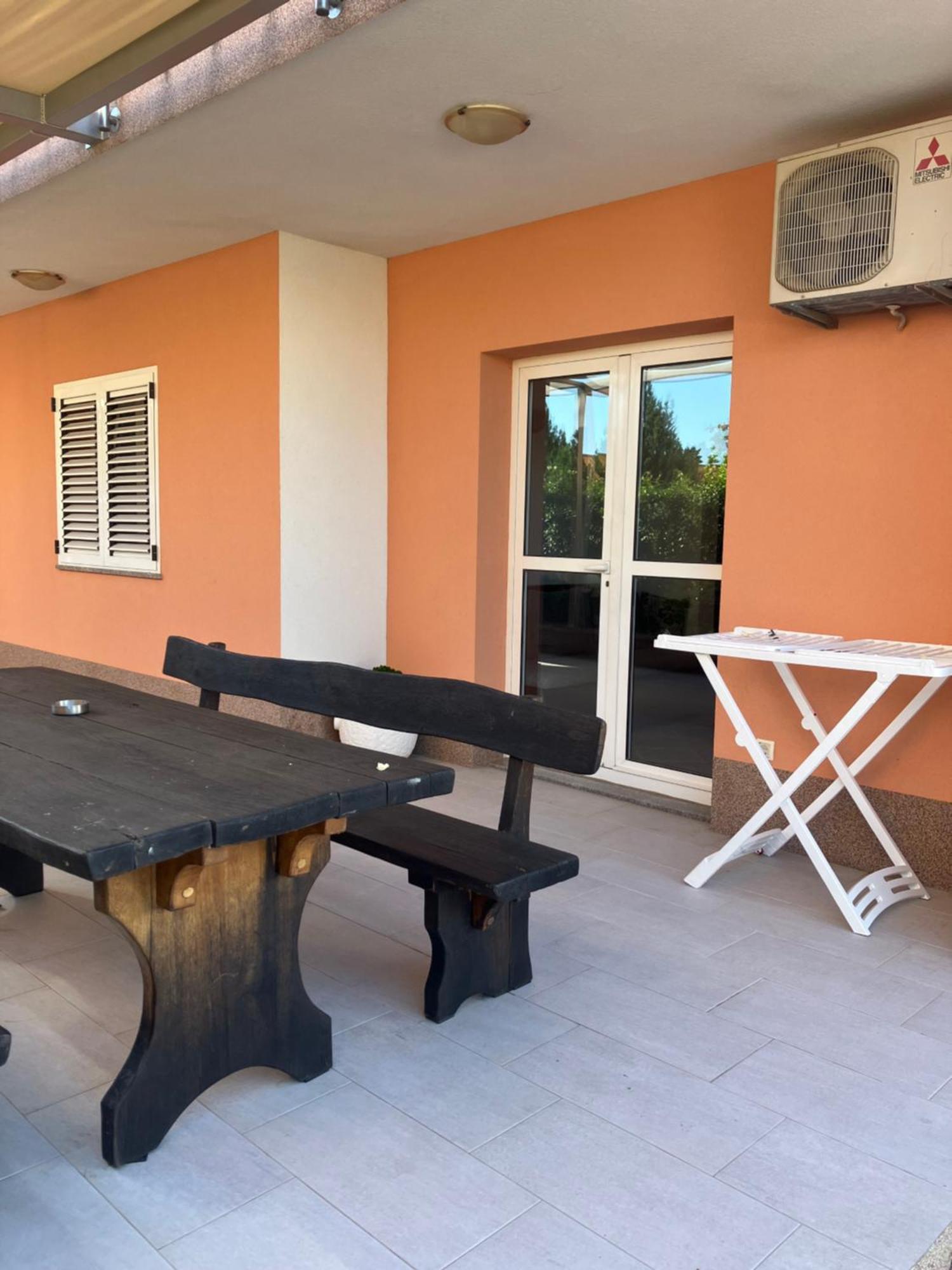 Kaštela Apartments & Rooms Seaside מראה חיצוני תמונה