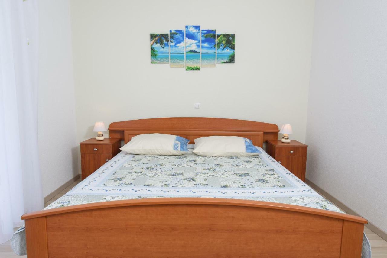 Kaštela Apartments & Rooms Seaside מראה חיצוני תמונה