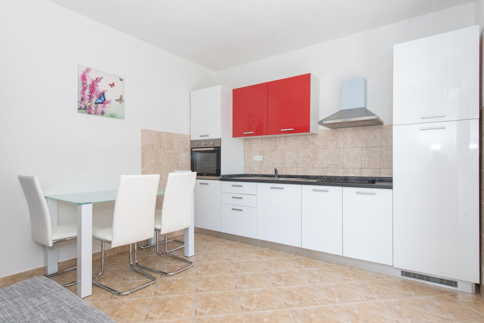 Kaštela Apartments & Rooms Seaside מראה חיצוני תמונה